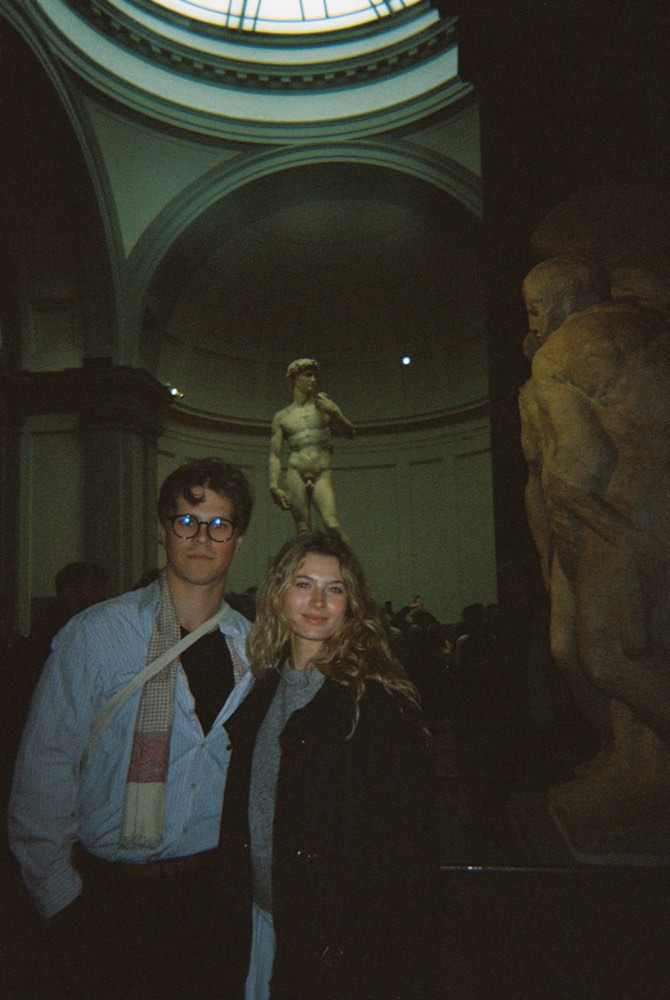 Friend of the house, photo 1