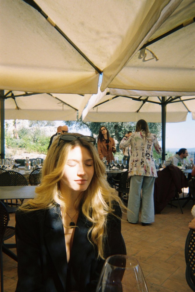 Friend of the house, photo 56