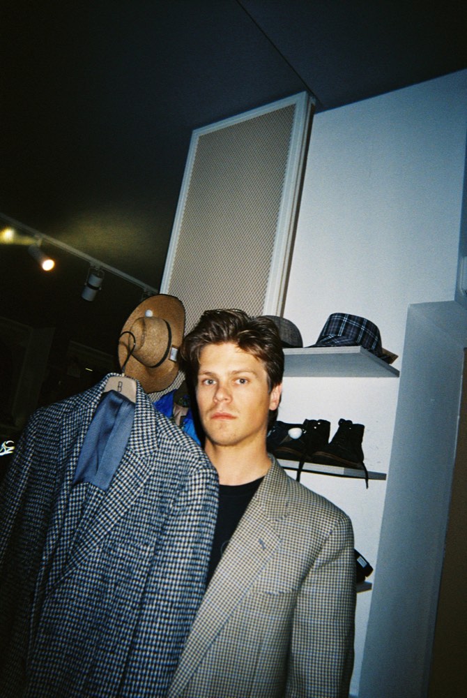 Friend of the house, photo 109